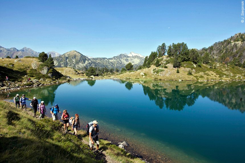 Offrez un bon cadeau pêche en lac de montagne dans les Pyrénées